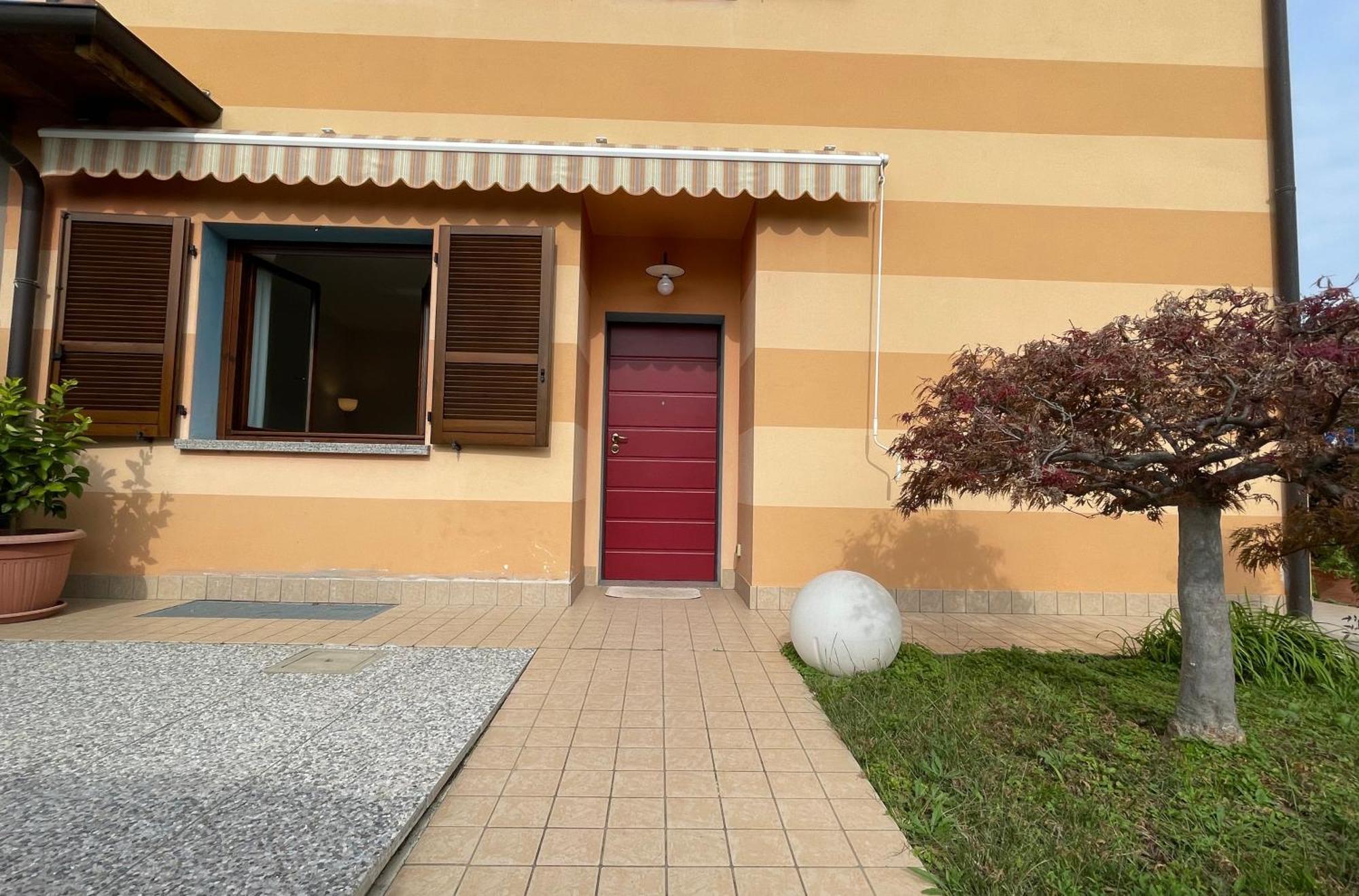 Casa Montorfano Erbusco Apartment ภายนอก รูปภาพ